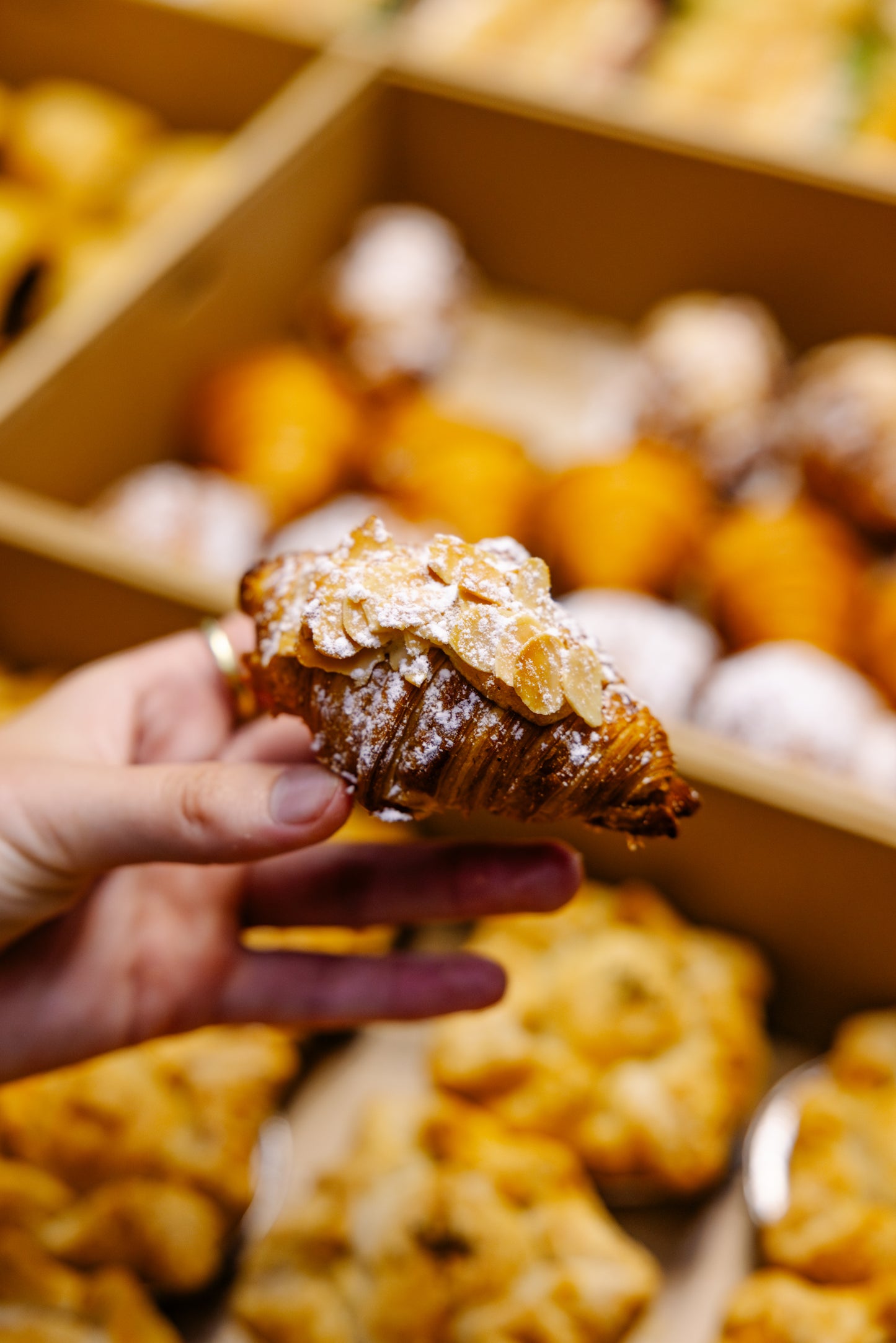 MINI ALMOND CROISSANT