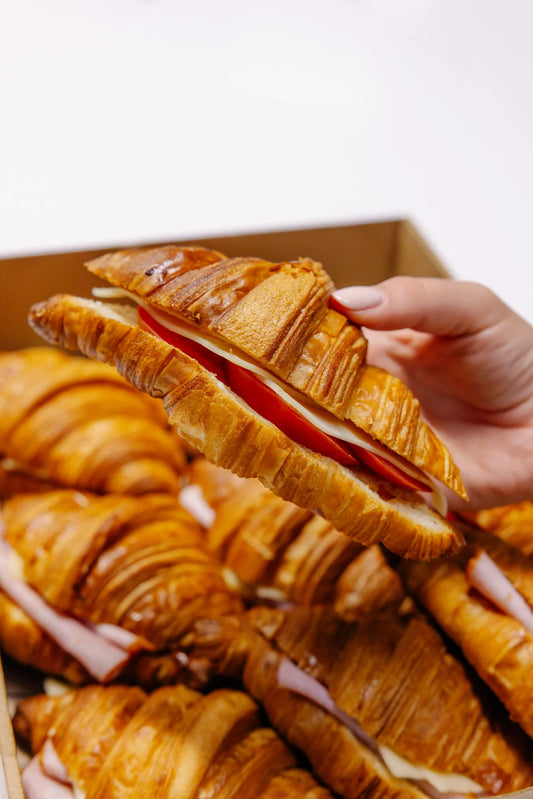 CHEESE & TOMATO CROISSANT